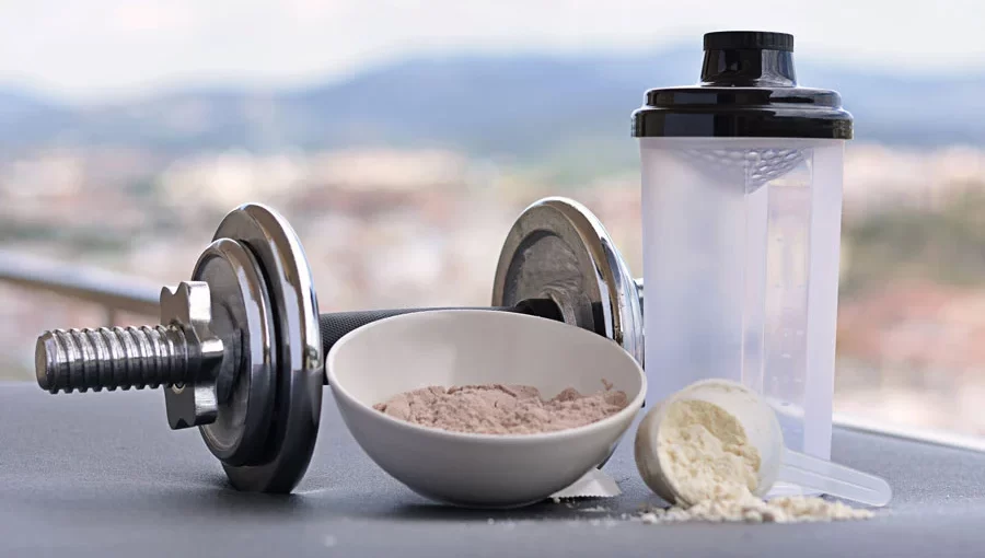 perbedaan whey protein isolate dan concentrate (Sumber: SFIDN FITS)